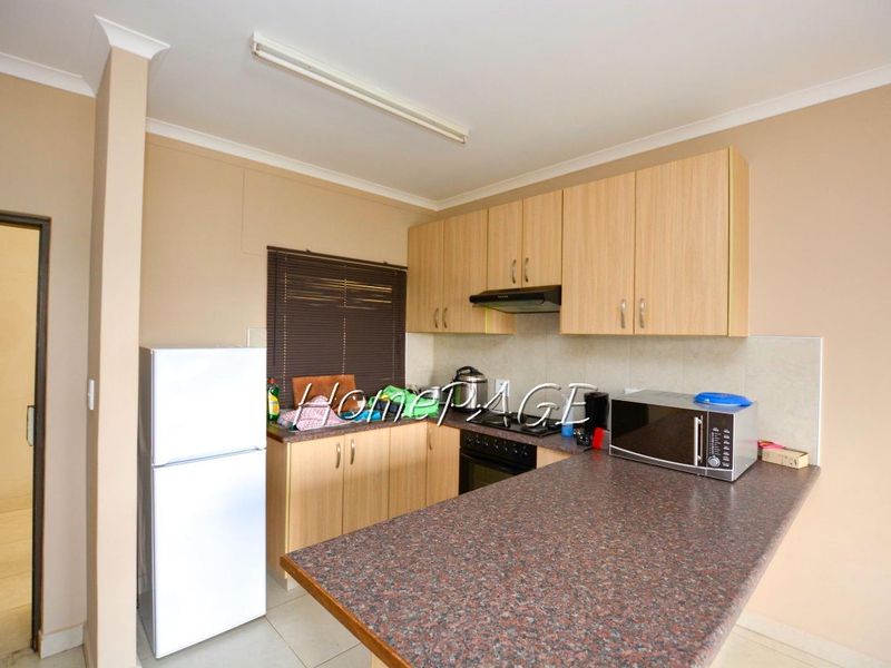 Hermes, Walvis Bay:  Apartment in Edelweiss Heights is for sale - Photo 2