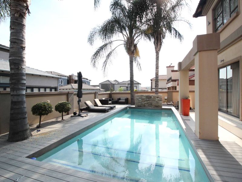 5 Bedroom - Photo 10