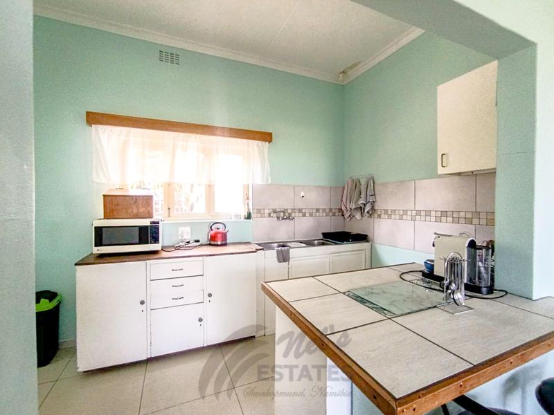 Seafront Home For Sale in Vineta, Swakopmund - Photo 4