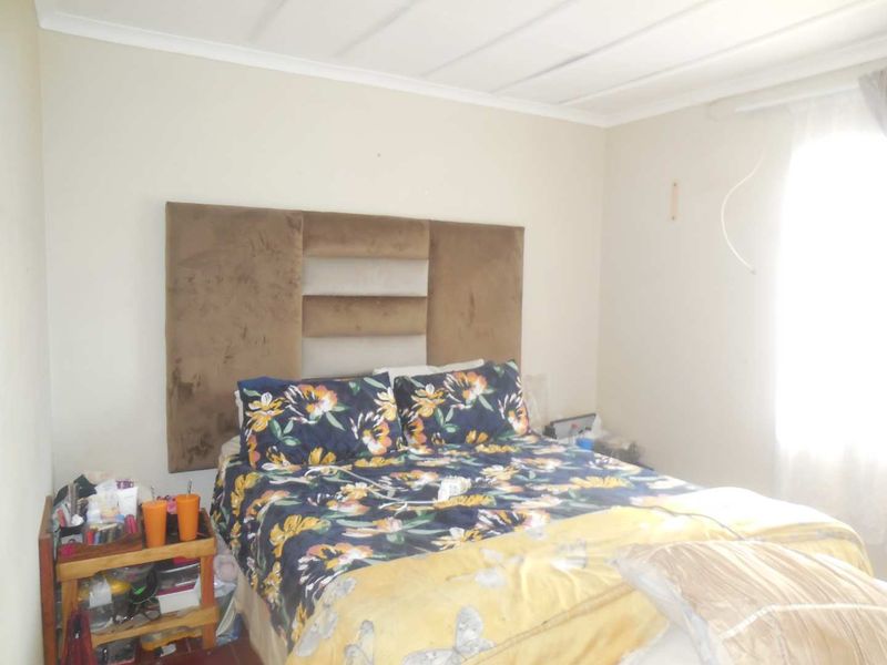 2 bedroom House with Flatlet - Photo 8