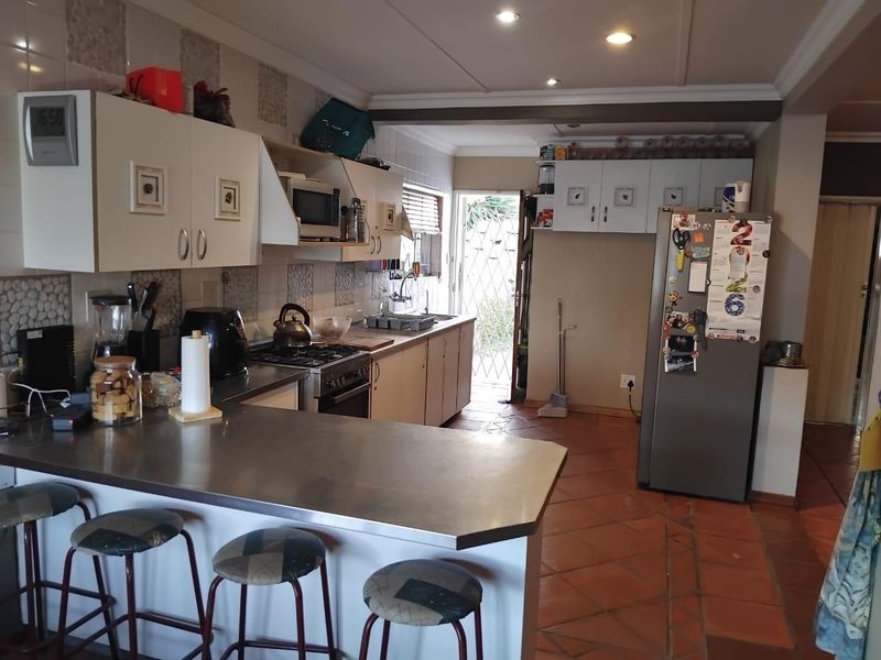 Pionierspark Ext 1 - 3 Bedroom Townhouse for sale - Photo 2