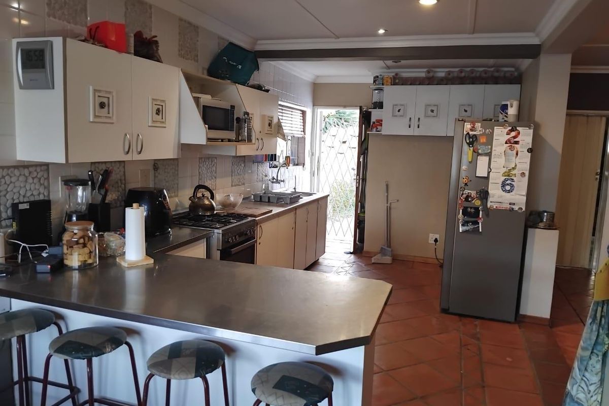 Pionierspark Ext 1 - 3 Bedroom Townhouse for sale - Photo 2