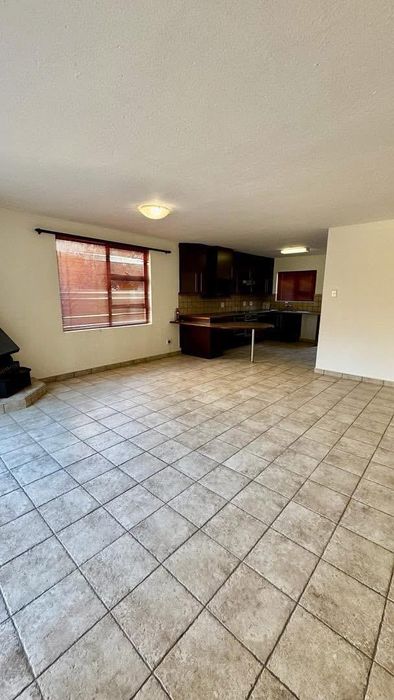 Property #2503159, Townhouse Rental Monthly in Windhoek Central