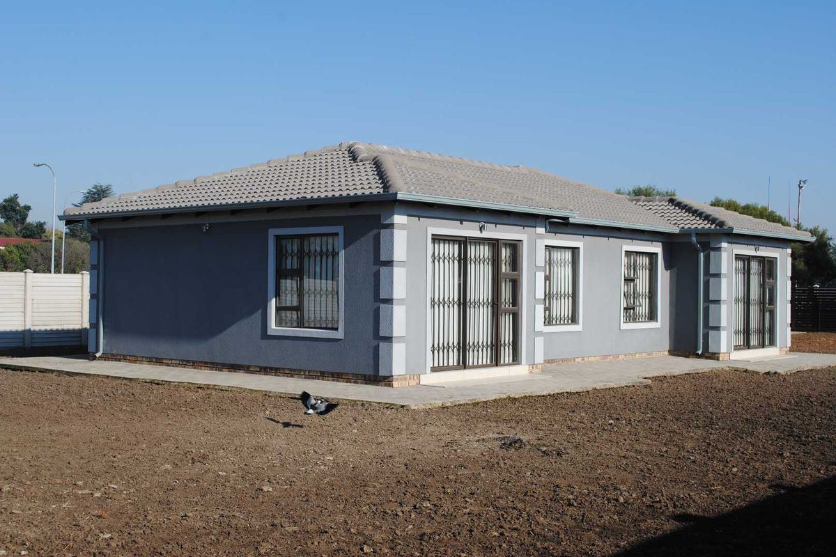 Tuscan Home Newly build modern contemporary look - Photo 3