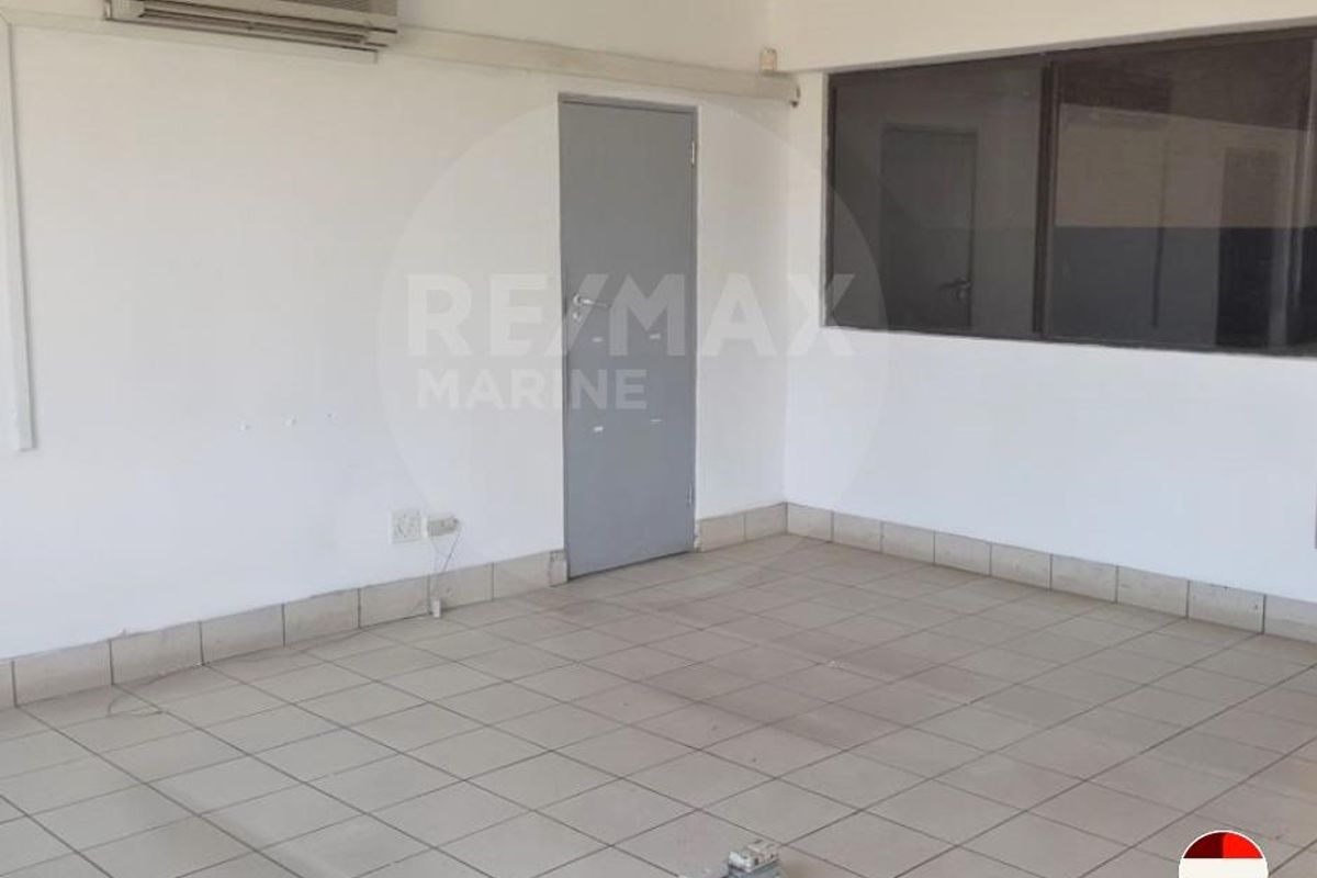 Versatile 700m2 Workshop with Prime Exposure & Smart Features - Photo 5