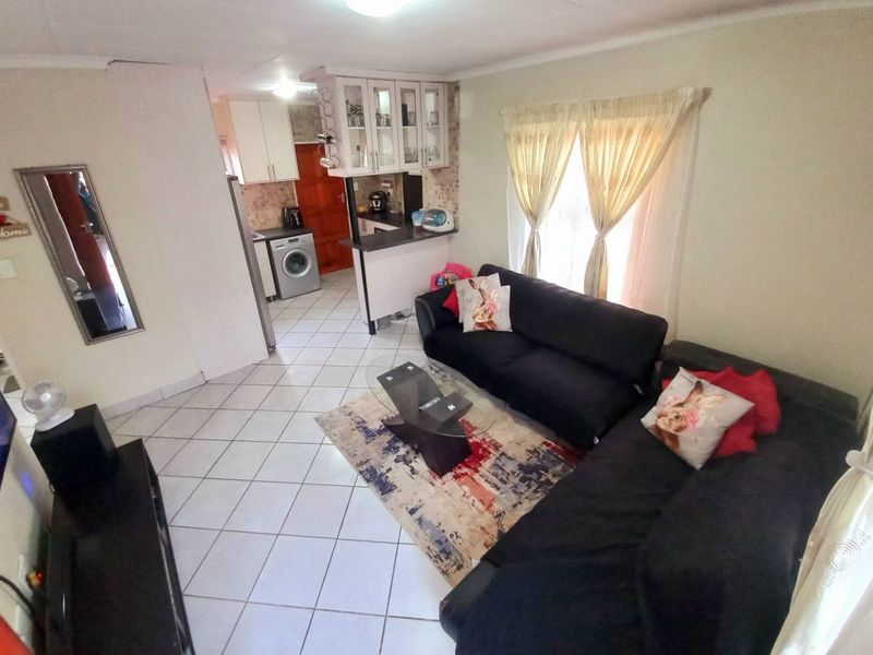 Two Bedrooms house for sale in Kirkney - Photo 9
