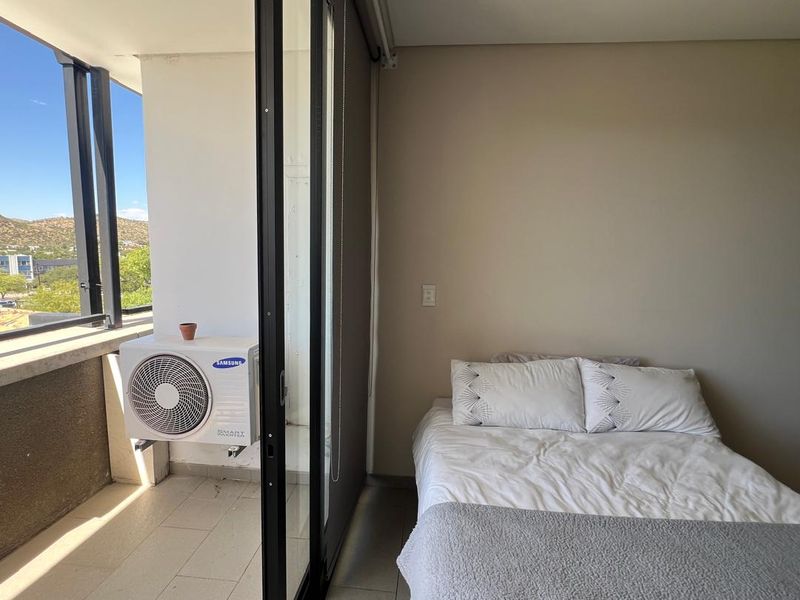 Bachelor's Unit for sale in Klein Windhoek - Photo 2