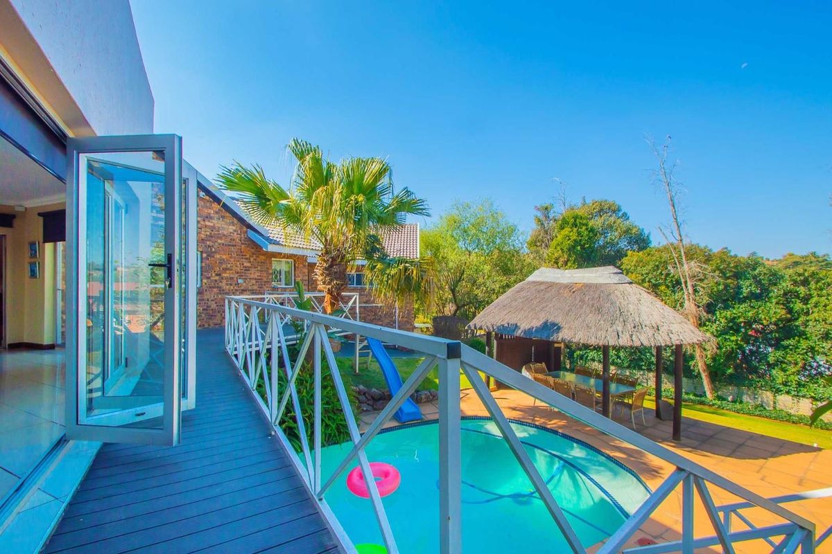 Elevate Your Lifestyle with This Stunning Family Residence - Photo 4
