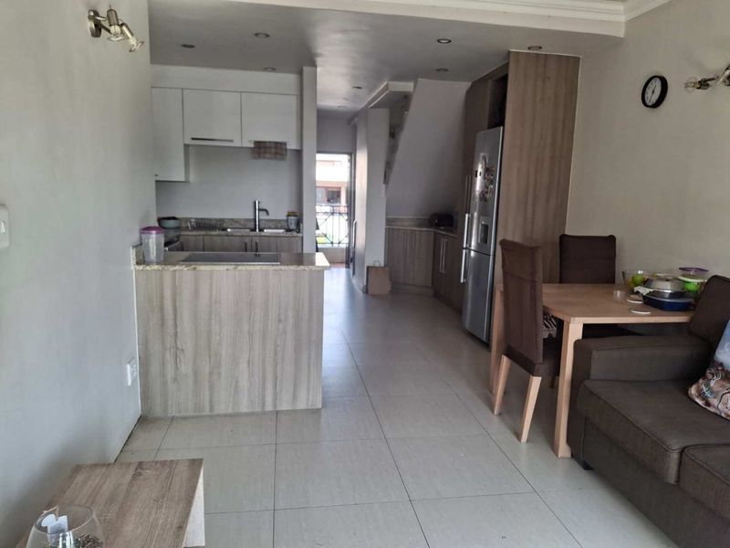 A CHARMING ONE BEDROOM FURNISHED APARTMENT - Photo 10