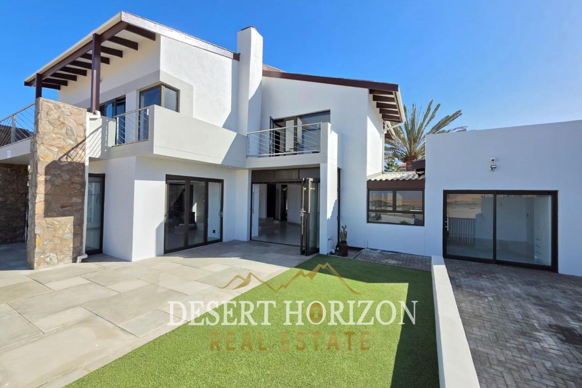 Swakopmund , Kramersdorf | Dune View Luxury Home For Sale - Photo 2