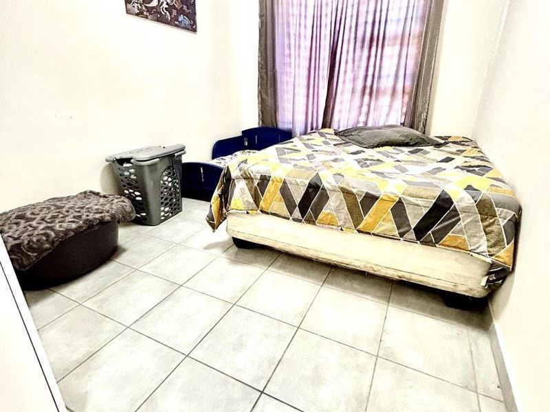 Family-Friendly 4 Bedroom Home in Osona Ext 4 - Photo 7