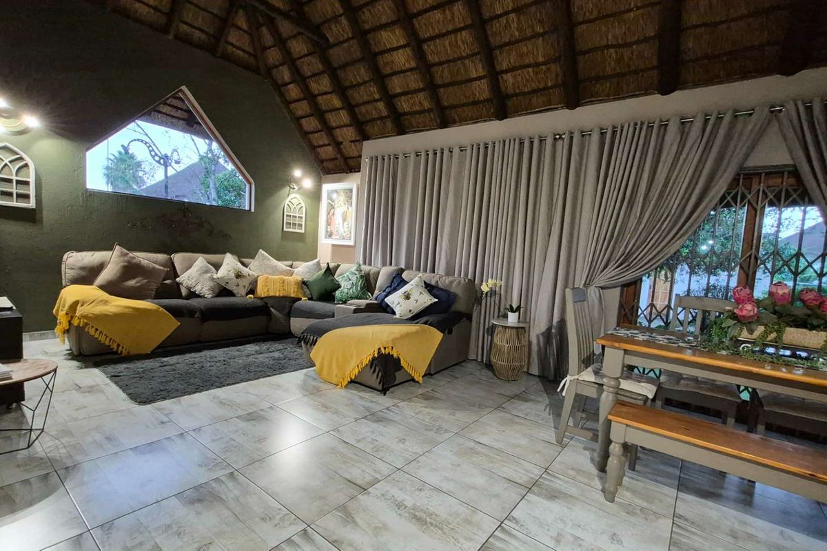 Exquisite Modern family home with Exceptional entertainment space in a small secure Complex - Photo 5