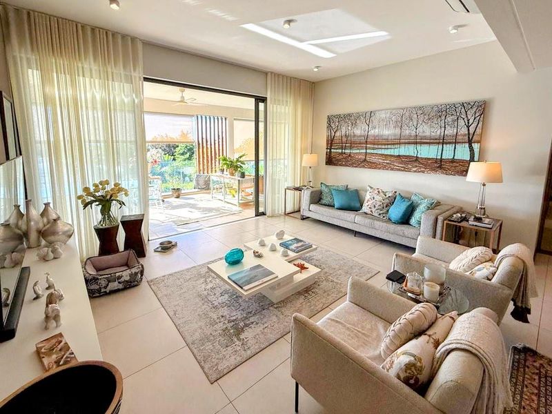Elevated Island Living with a Front-Row Seat to Coin de Mire - Photo 5