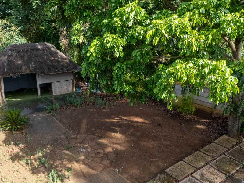 Spacious Three-Bedroom Gem with Ample Parking in Louis Trichardt - Photo 9