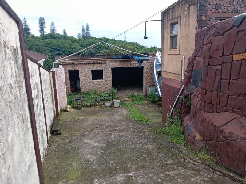 Tick off the following: workshop space, Main house, Investment opportunity and a whole lot more! - Photo 9