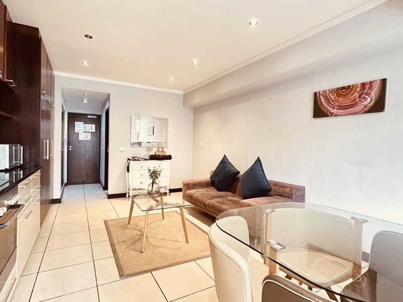 NEW SOLE & EXCLUSIVE MANDATE | ICON BUILDING | 40m2 STUDIO APARTMENT (C) - Photo 5