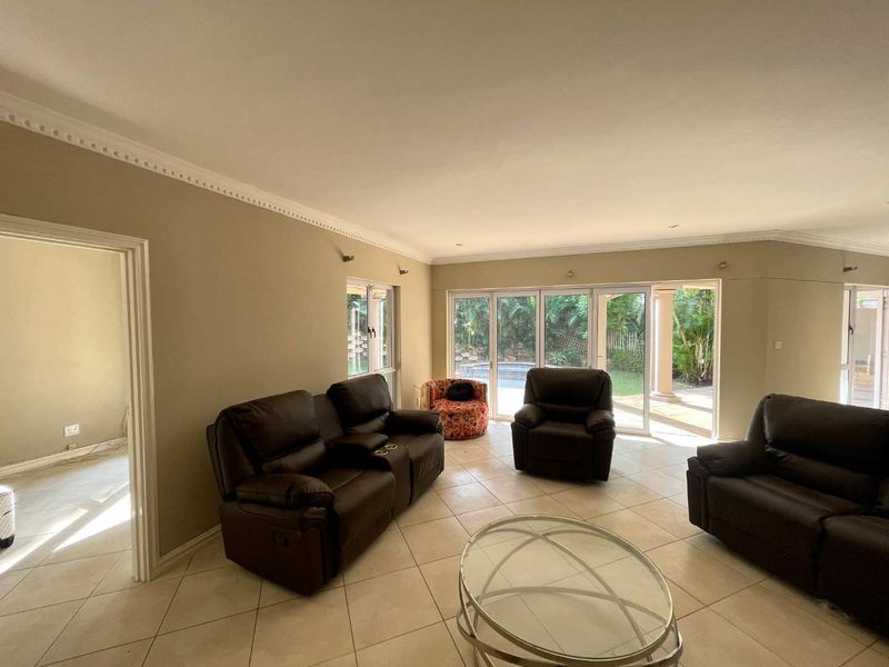 Exclusive Garden Unit in a Premier Estate - Photo 10