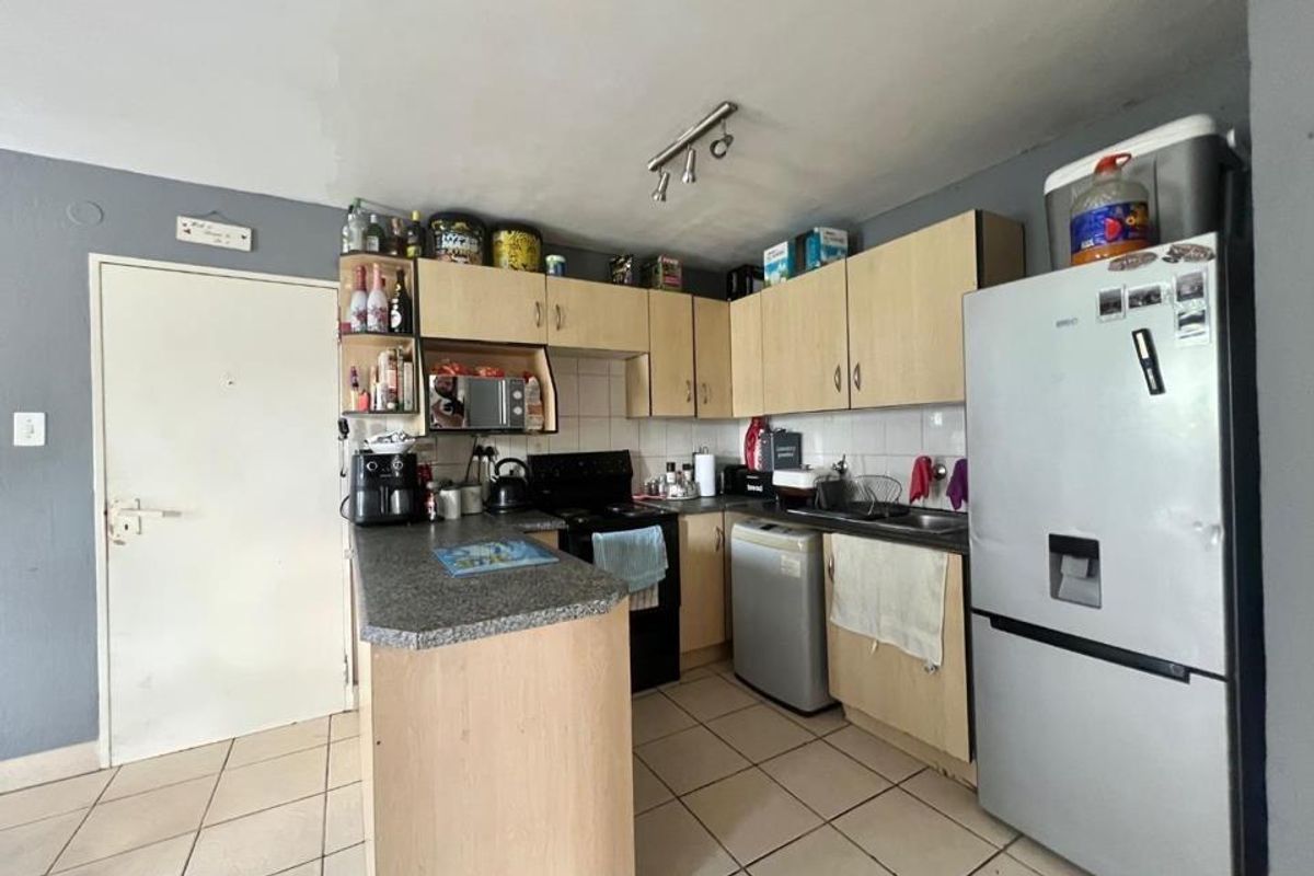 Well-Located Verwoerdpark Living With Everyday Ease - Photo 5