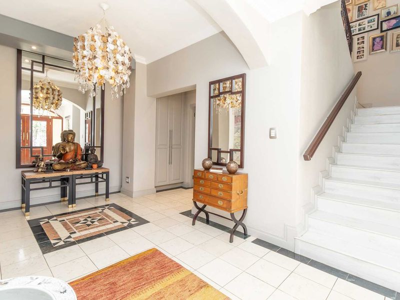 Sophisticated Living in Sought-After Brooklands Estate - Photo 4