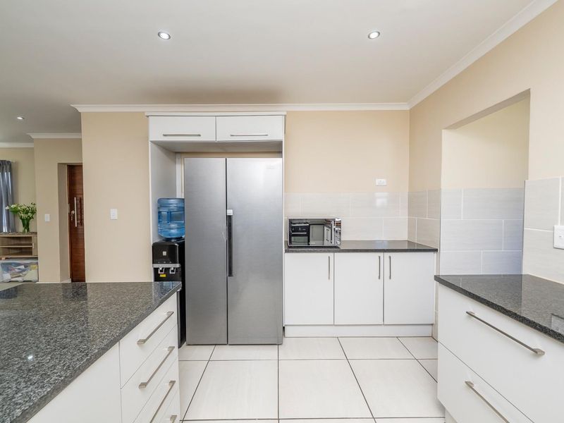 Modern and Refined - Solè Country Estate - Photo 9