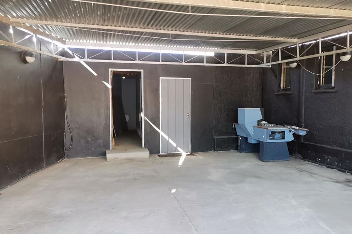 GREAT INVESTMENT CLOSE TO CBD - Photo 2