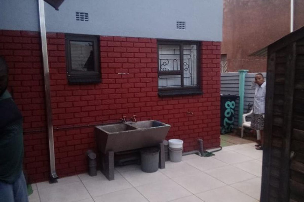 4 bedrooms house for sale in Soshanguve G - Photo 4