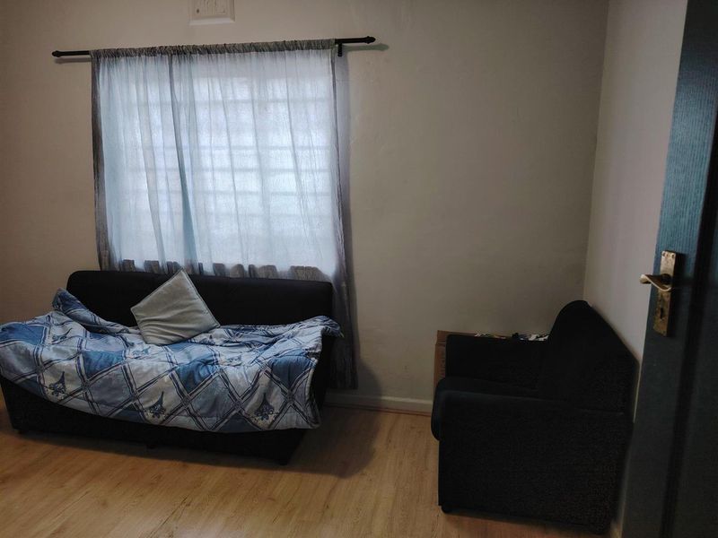 Comfortable three bedroom house to rent. - Photo 8