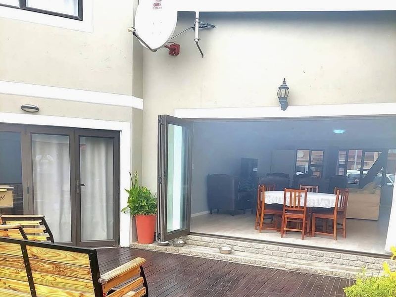 “Modern Double-Story Coastal Home with Flat – Henties Bay Ext. 11” - Photo 7