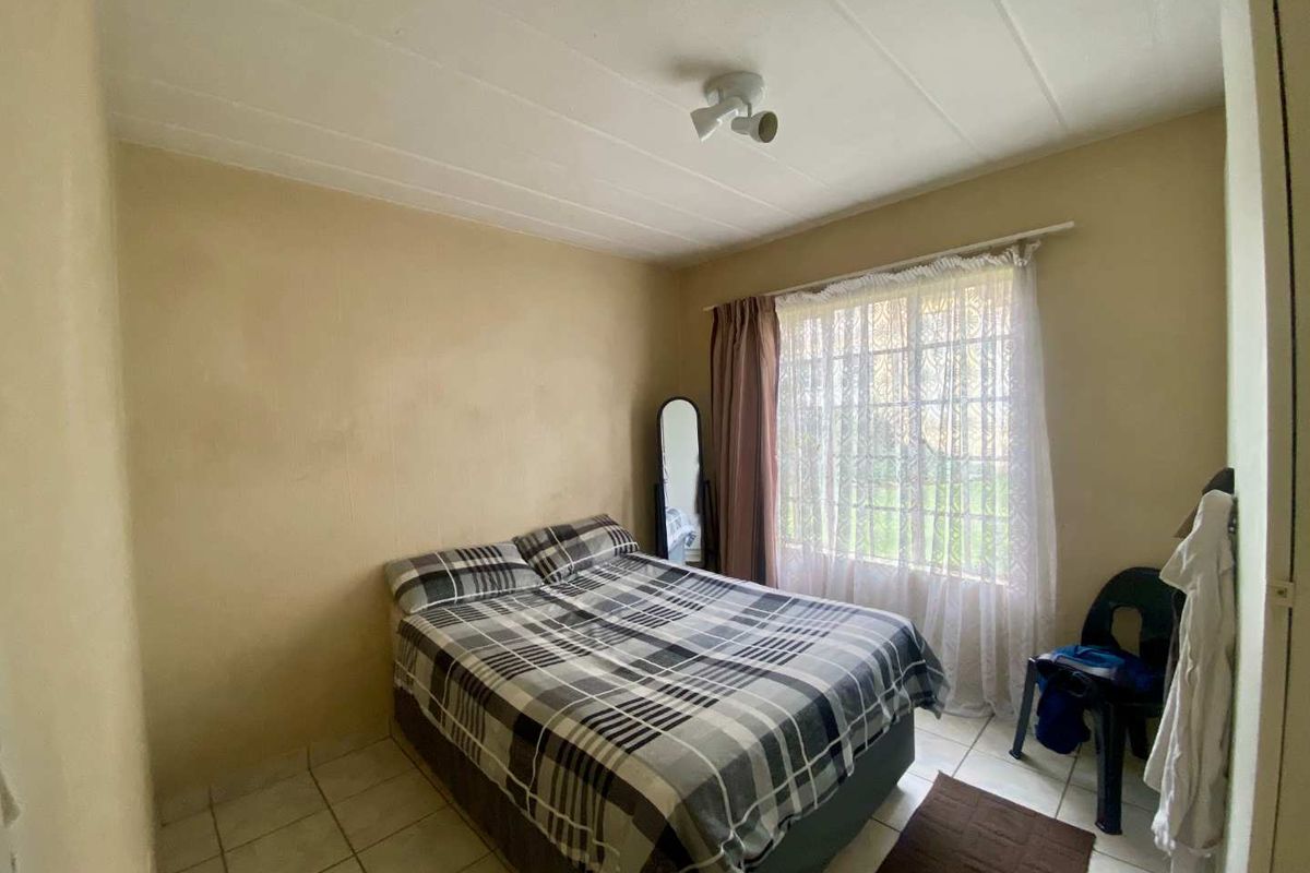 Home Is Better by the Pool - Photo 5