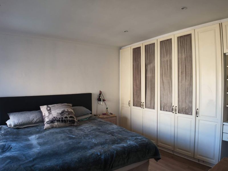 Spacious and Meticulously Maintained Home - Photo 10