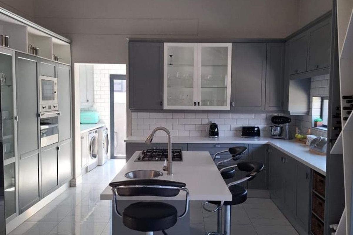 Deal of a lifetime 4 Bedroom in Leloko Estate - Photo 3