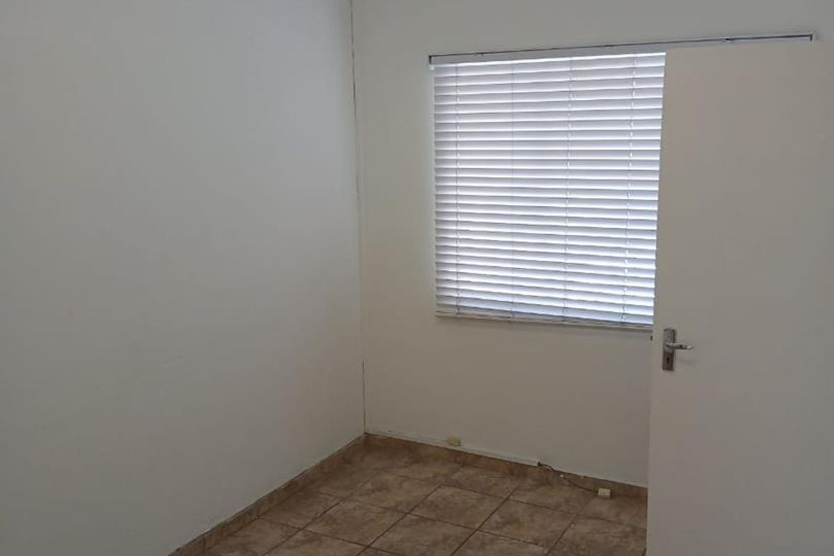 Perfectly Situated in Neat Secure Complex - Photo 3