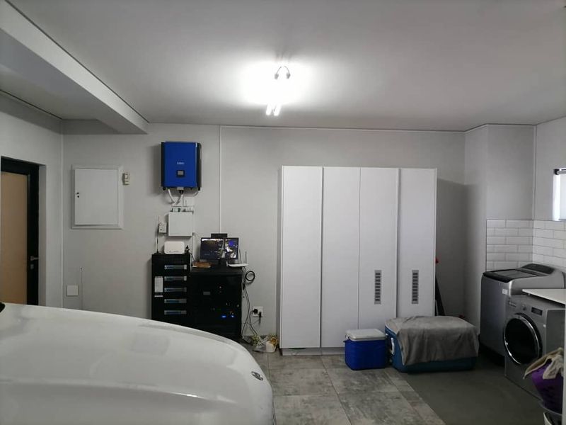 Luxury Living Awaits: Modern Home in Exclusive Estate in Ludwigsdorf - Photo 8