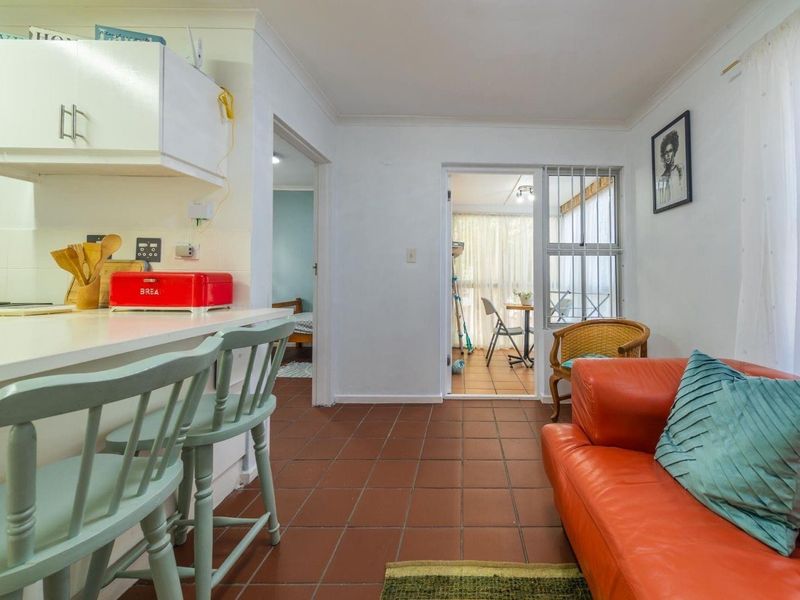 Ideal Student Living in Stellenbosch's La Colline. - Photo 4