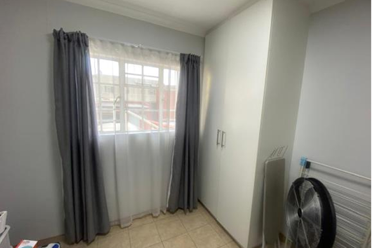 Delightful 2 Bedroom rocky Crest Unit - Photo 3