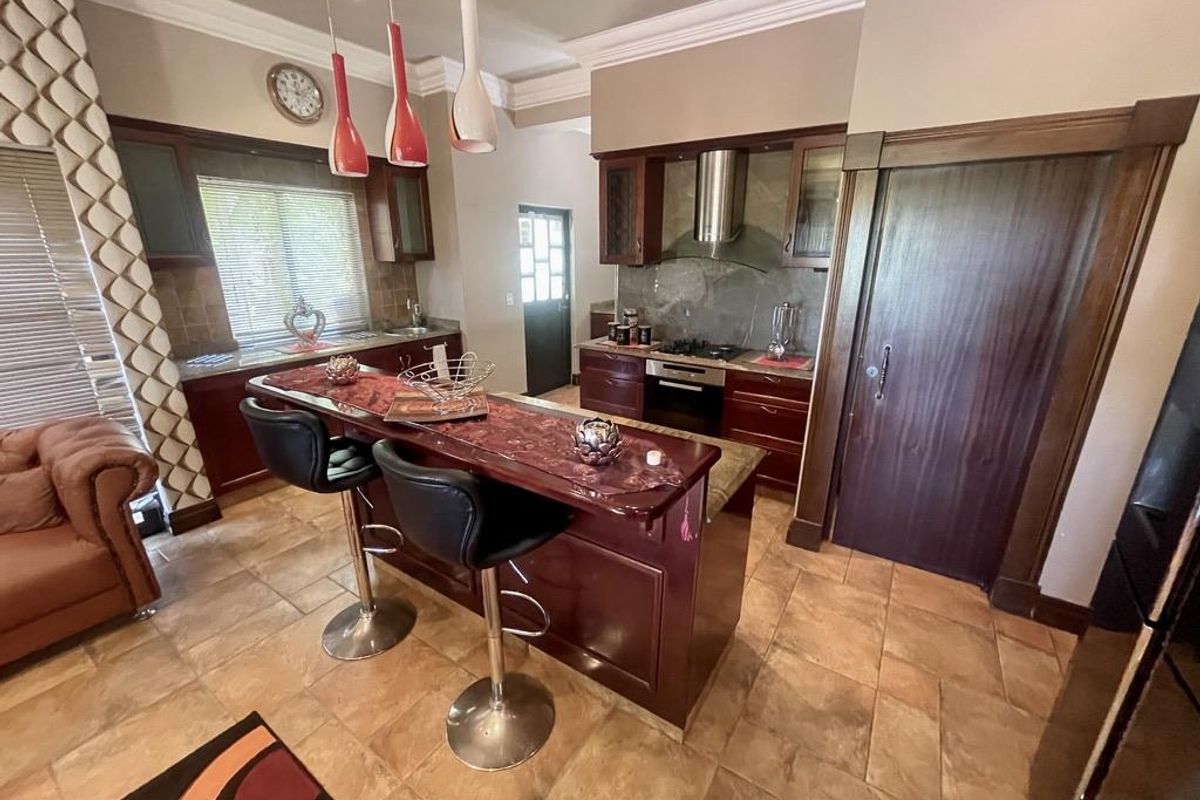 Hendra - Fully Furnished Executive Home To Let in The Gardens Estate - Photo 3