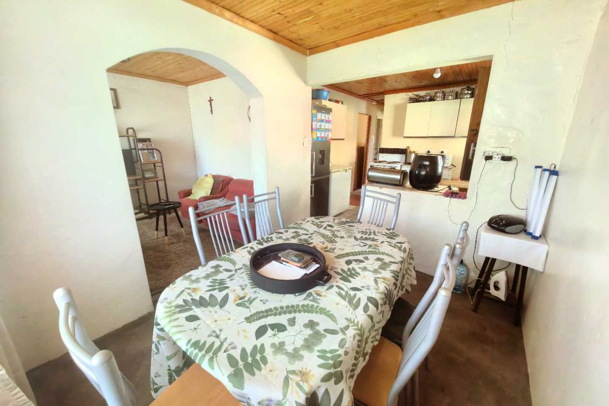 3 Bedroom Home, Avon, Elsies River - Photo 5