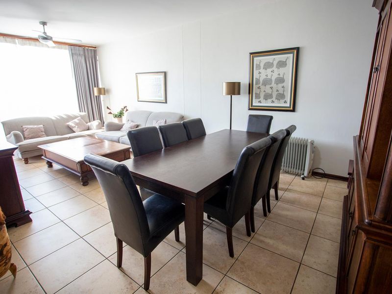 Renovated Luxurious, Airbnb-Friendly Goldmine in Sandton Central - Photo 9