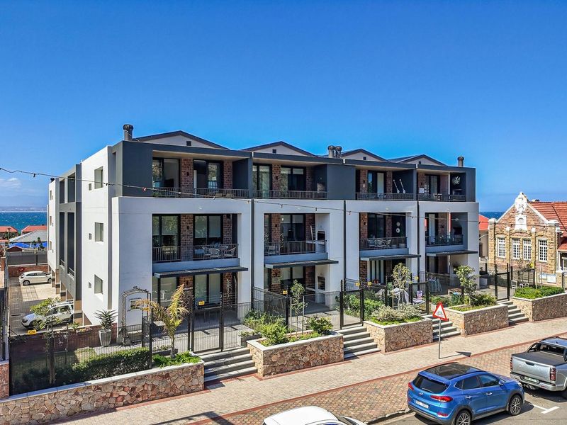 Stylish 2-Bed Apartment with Ocean Views in Mossel Cove - Price Includes VAT - No Transfer Duty - Photo 5