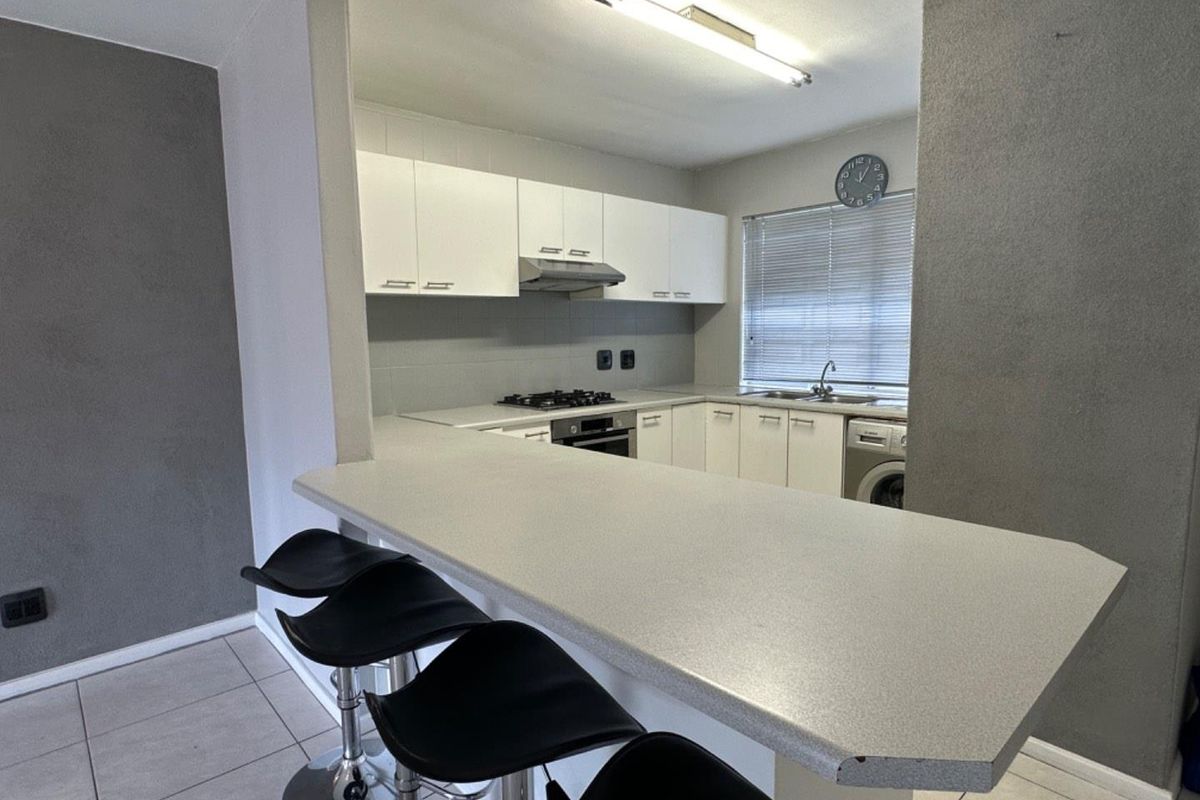 Spacious Ground Floor Apartment in Popular D'urban Place - Photo 5