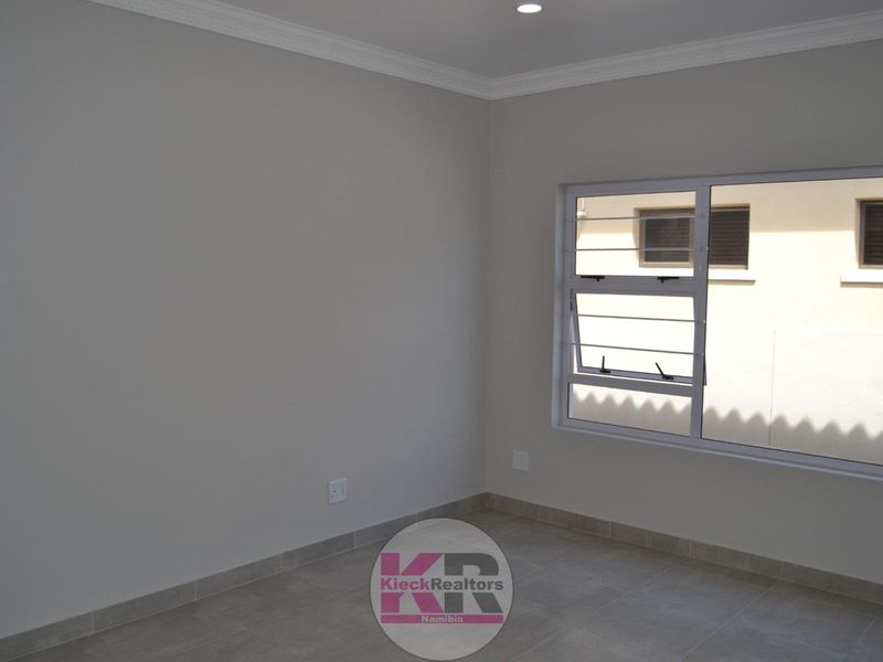 Just completed by seasoned developer - Photo 8