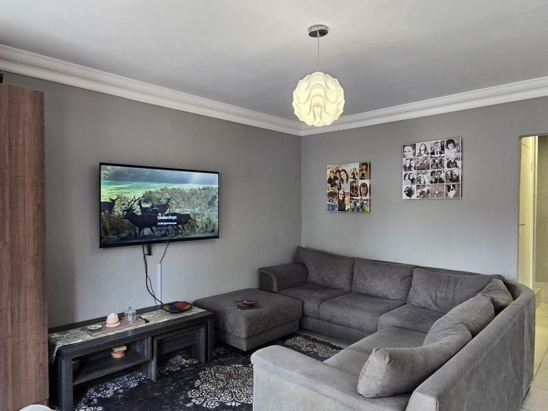 Welcome Home - Photo 9