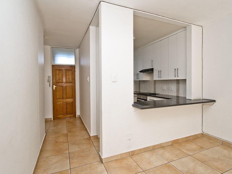 Where Convenience Meets Comfort! - Photo 10