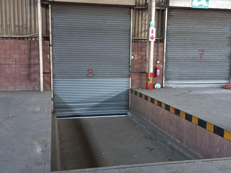 7 242m2 Alrode Warehouse To Let - Photo 8