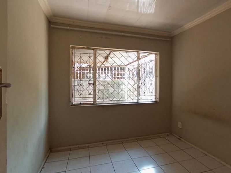 3 Bedroom House for Sale in Mabopane - Photo 8