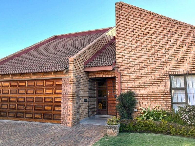 Welcome Home! The Perfect Townhouse for Newlyweds or Those Ready to Downsize - Photo 6