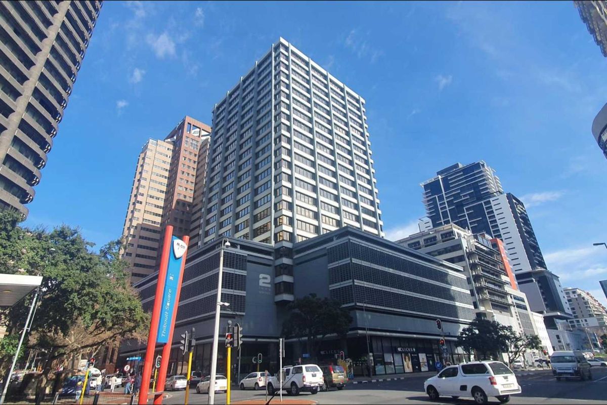 Beautifully Fitted out Semi-Furnished office 16th floor - Photo 4