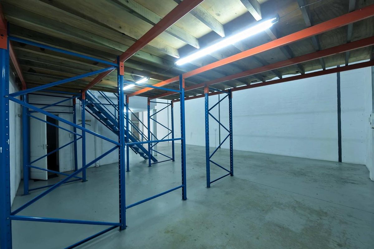 204SMQ SECURE WAREHOUSE TO LET IN MONTAGUE GARDENS - Photo 4