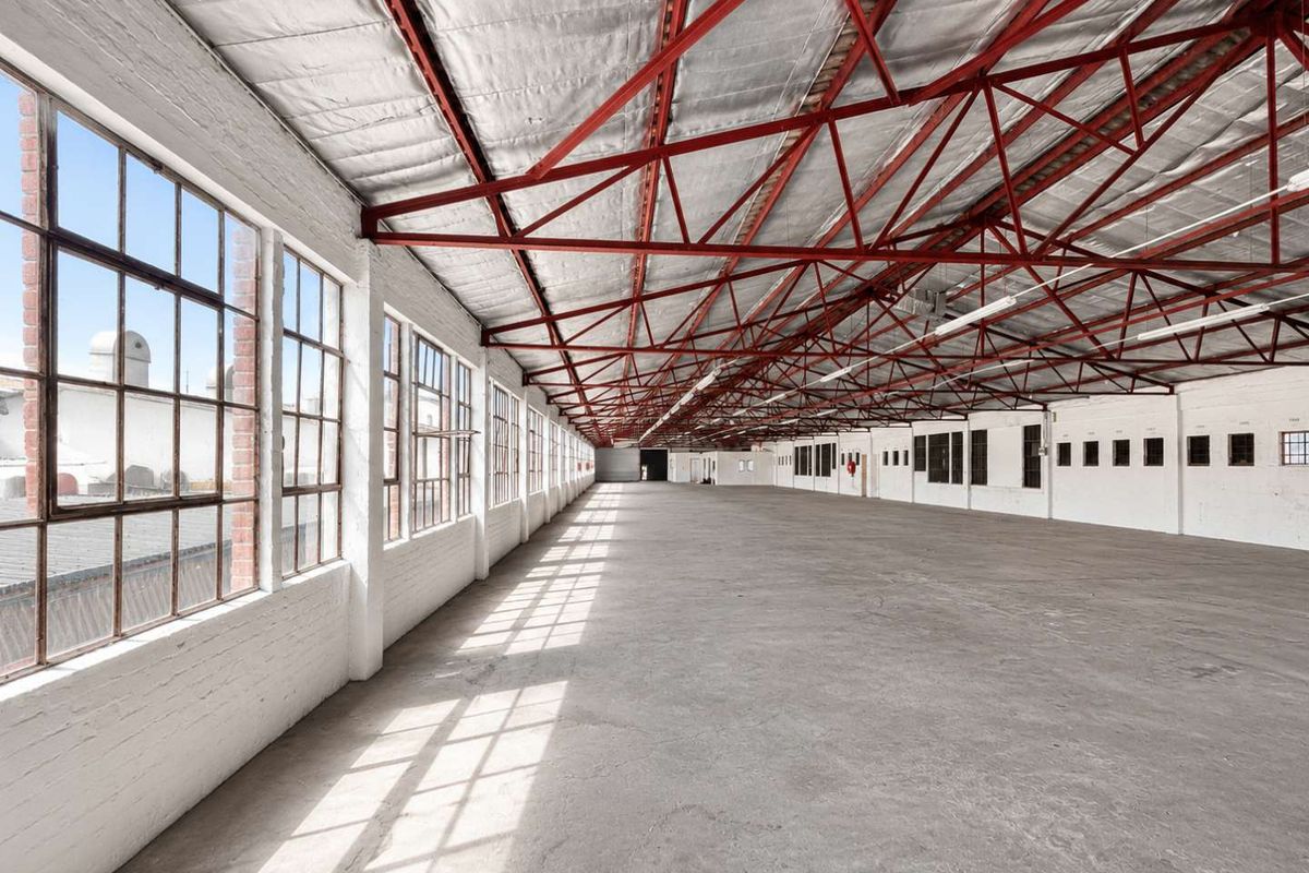 Prime Industrial Warehouse with Offices | 1,061m2 | New Germany / Pinetown - Photo 3