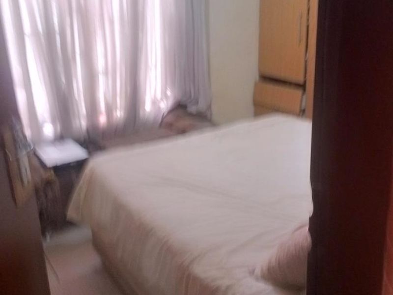 Spacious Living: 3-Bed Gem with No-Fuss Garden! - Photo 10